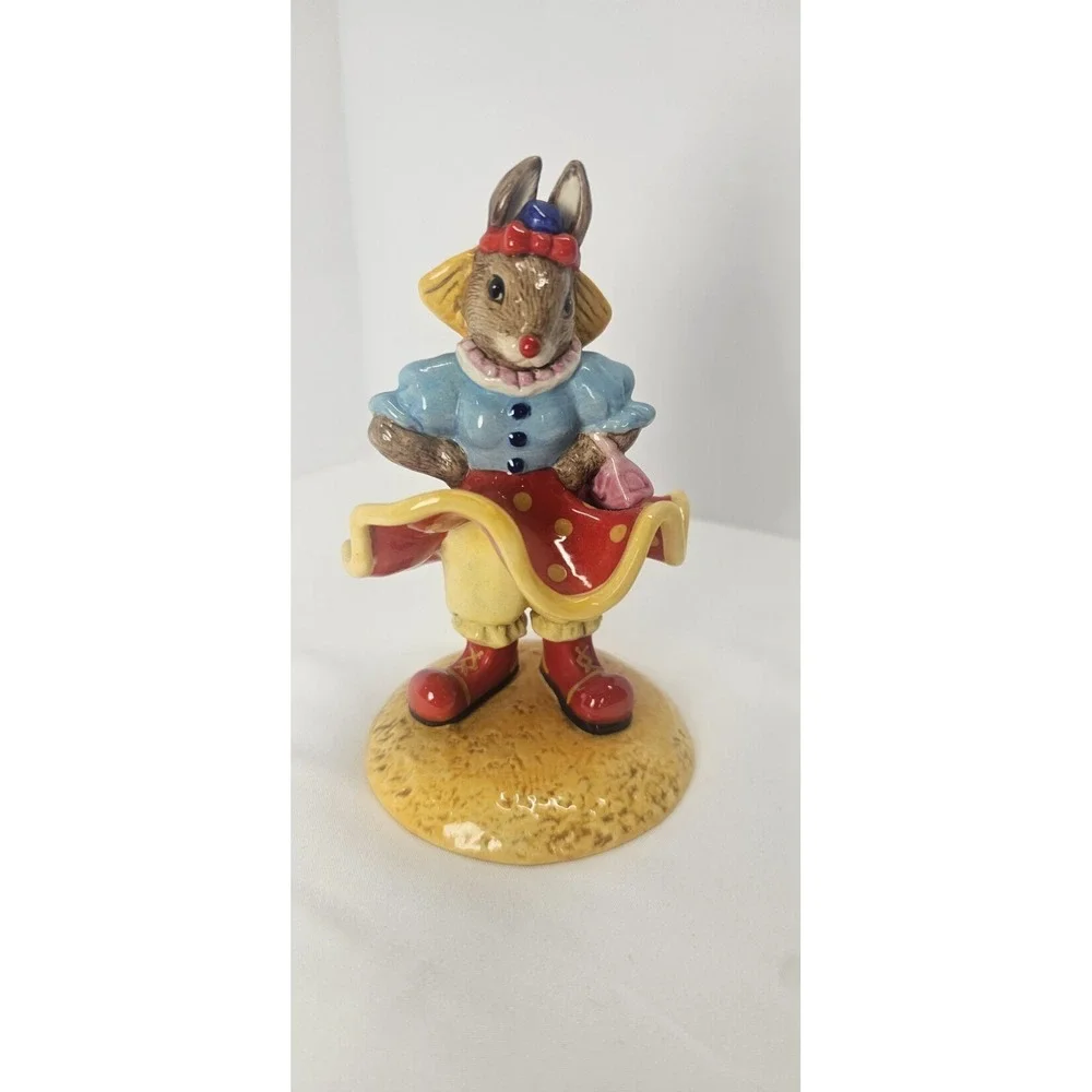 Royal Doulton Bunnykins Clarissa the Clown Figurine 25th Anniversary China